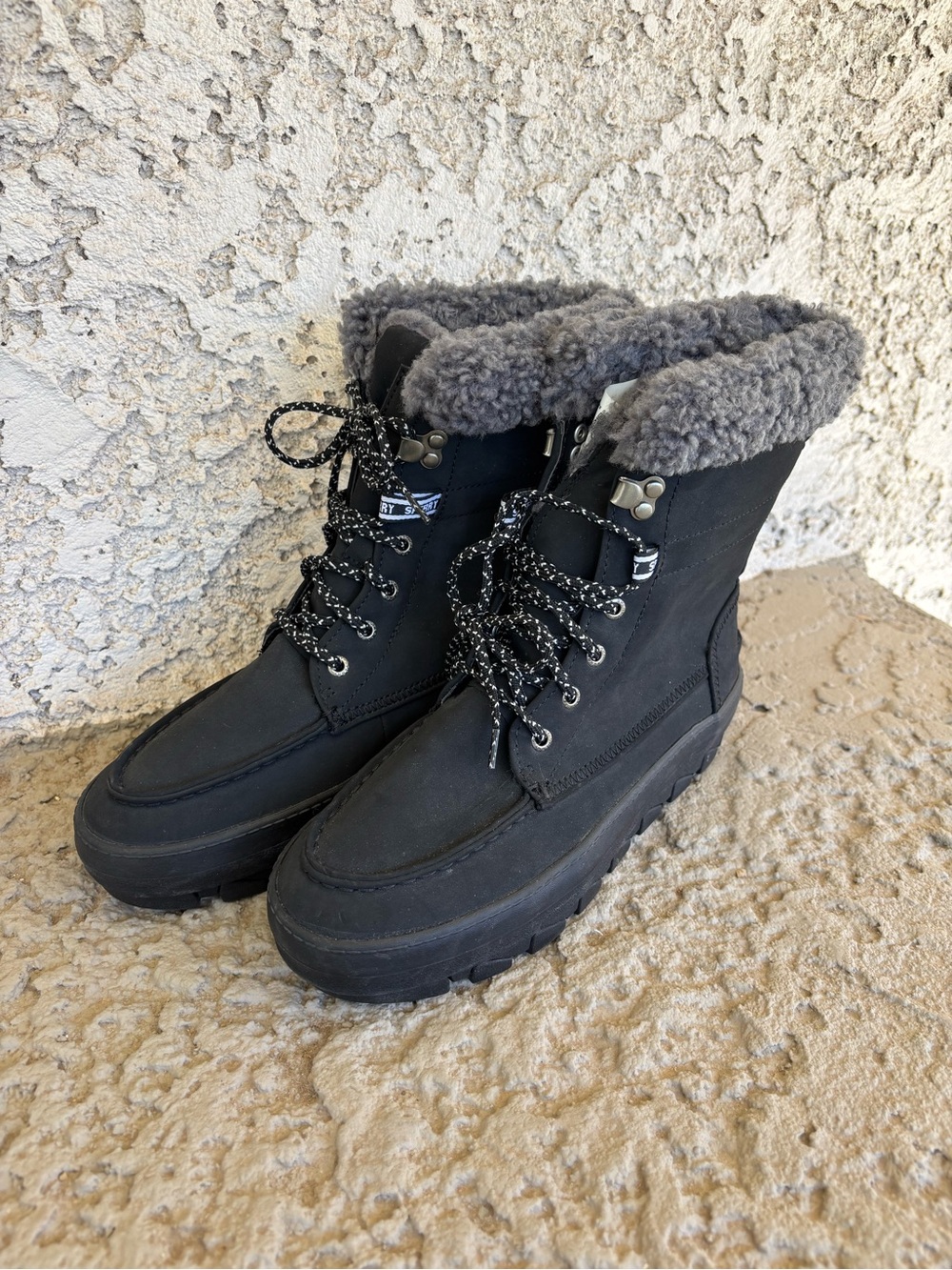 Sperry Juneau Lace Up Winter Boots Womens Size 7.5 Black Gray STS86817